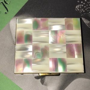 Vintage Mother of Pearl Compact!